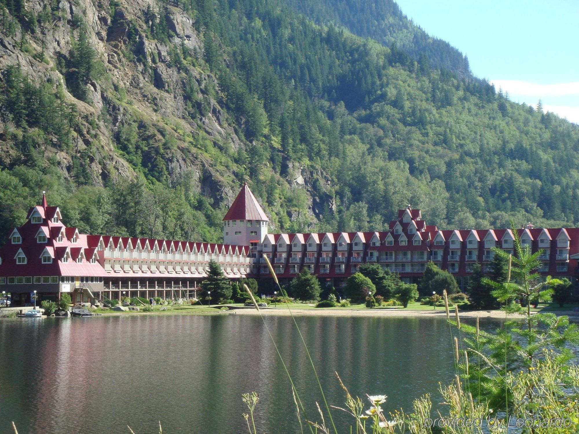 Three Valley Lake Chateau Revelstoke Kültér fotó